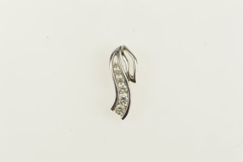 14K 0.25 Ctw Diamond Graduated Wavy Pendant White Gold