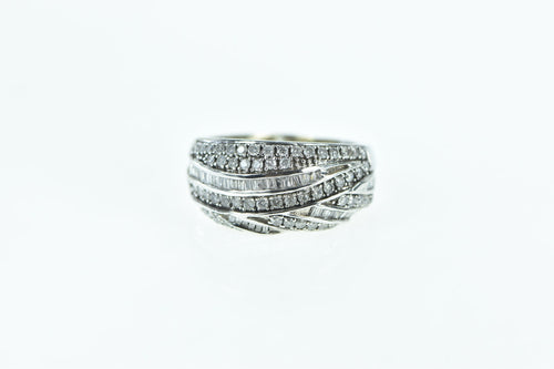 10K 1.00 Ctw Diamond Encrusted Wavy Band Ring White Gold