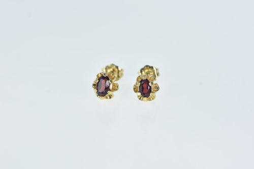 14K Oval Garnet Ornate Vintage Solitaire Stud Earrings Yellow Gold