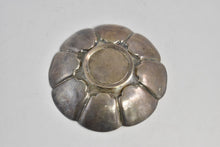 Load image into Gallery viewer, Sterling Silver M Ray Antique Scalloped Engraved Bowl