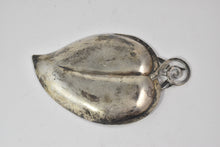 Load image into Gallery viewer, Sterling Silver Suzuyo Mid Century Ornate Leaf Plate Dish