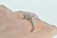 Load image into Gallery viewer, Platinum 7.85mm Princess Diamond Halo Setting Ring