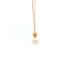 Load image into Gallery viewer, 18K 9.25mm Pearl Vintage Box Link Chain Necklace 15.75&quot; Yellow Gold