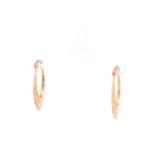 Load image into Gallery viewer, 14K Geometric Zig Zag Pattern Oval Hoop 23.8mm Earrings Yellow Gold