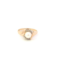 Load image into Gallery viewer, 10K Cultured Pearl Diamond Accent Vintage Ring Yellow Gold