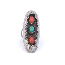 Load image into Gallery viewer, Sterling Silver Southwestern Coral Turquoise Scalloped Oval Ring