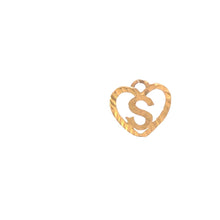 Load image into Gallery viewer, 14K S Heart Letter Monogram Vintage Initial Charm/Pendant Yellow Gold