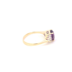 14K Oval Amethyst Diamond Cluster Accent Ring Yellow Gold