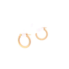 Load image into Gallery viewer, 14K 14.1mm Vintage Twist Fashion Hoop Earrings Yellow Gold