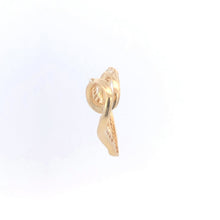 Load image into Gallery viewer, 14K 1.50 Ctw Baguette Diamond Vintage Heart Pendant Yellow Gold