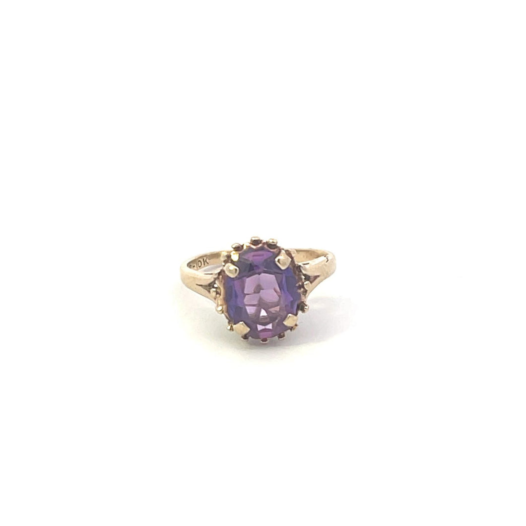 10K Oval Amethyst Vintage Classic Statement Ring Yellow Gold