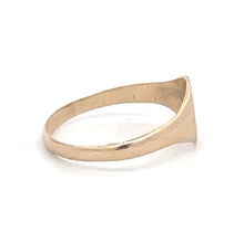 Load image into Gallery viewer, 9K Oval Signet Engravable Monogram Ring Yellow Gold