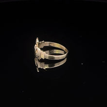 Load image into Gallery viewer, 14K Claddagh Celtic Traditional Loyalty Symbol Ring Yellow Gold