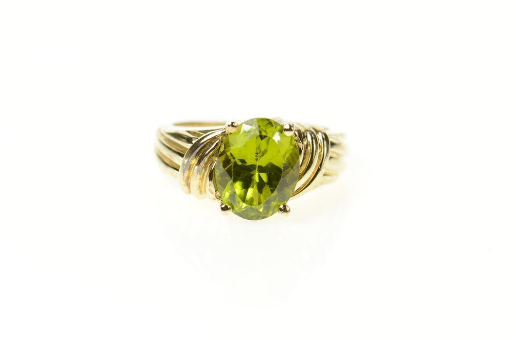10K Oval Classic Peridot Solitaire Statement Ring Size 5.25 Yellow Gold