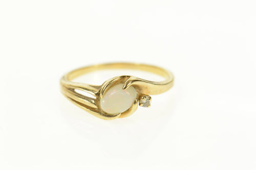 10K Opal Diamond Classic Wavy Statement Ring Size 7.75 Yellow Gold