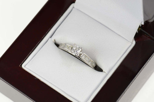 14K 0.84 Ctw Princess Diamond Promise Engagement Ring Size 5 White Gold