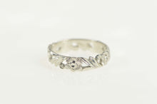 Load image into Gallery viewer, 14K 1940&#39;s Floral Vine Pattern Wedding Band Ring Size 7 White Gold