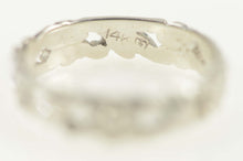 Load image into Gallery viewer, 14K 1940&#39;s Floral Vine Pattern Wedding Band Ring Size 7 White Gold
