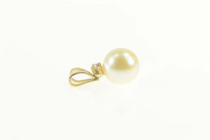 14K Simple Pearl Diamond Accent Classic Pendant Yellow Gold