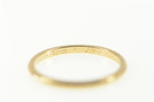 Load image into Gallery viewer, 14K 1940&#39;s Vine Pattern Classic Wedding Band Ring Size 6.5 Yellow Gold