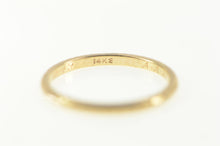 Load image into Gallery viewer, 14K 1940&#39;s Vine Pattern Classic Wedding Band Ring Size 6.5 Yellow Gold