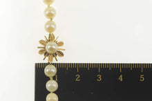 Load image into Gallery viewer, 14K Graduated Pearl Classic Floral Clasp Necklace 22&quot; Yellow Gold