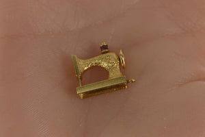 14K 3D Articulated Sewing Machine Fashion Charm/Pendant Yellow Gold