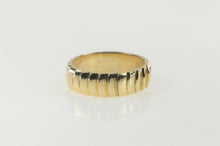 Load image into Gallery viewer, 14K Scalloped Grooved Classic Wedding Band Ring Yellow Gold