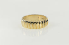 Load image into Gallery viewer, 14K Scalloped Grooved Classic Wedding Band Ring Yellow Gold