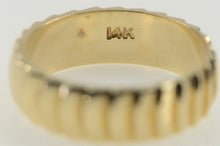 Load image into Gallery viewer, 14K Scalloped Grooved Classic Wedding Band Ring Yellow Gold