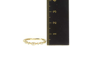 10K Diamond Scalloped Classic Wedding Band Ring Yellow Gold