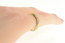 Load image into Gallery viewer, 14K Victorian Etched Lattice Pattern Wedding Band Ring Yellow Gold