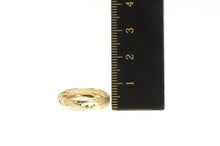 Load image into Gallery viewer, 10K Textured Pattern 4.5mm Striped Band Ring Yellow Gold