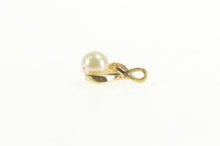 Load image into Gallery viewer, 14K Pearl Classic Small Curvy Simple Pendant Yellow Gold