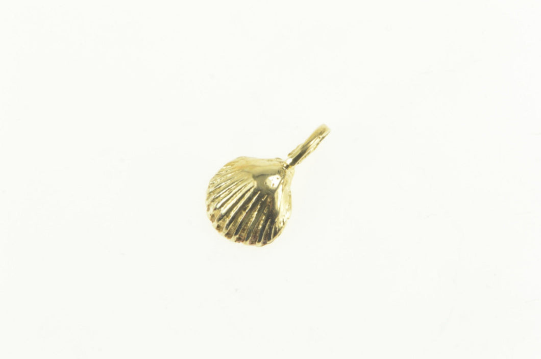 14K Scallop Sea Shell Beach Ocean Motif Charm/Pendant Yellow Gold