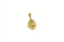 Load image into Gallery viewer, 10K 0.25 Ctw Diamond Cluster Classic Statement Pendant Yellow Gold