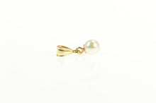 Load image into Gallery viewer, 14K Vintage 5.3mm Pearl Classic Simple Pendant Yellow Gold