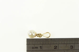 14K Vintage 5.3mm Pearl Classic Simple Pendant Yellow Gold