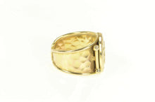 Load image into Gallery viewer, 10K Oval Cherub Cameo Ornate Hammered Band Ring Yellow Gold