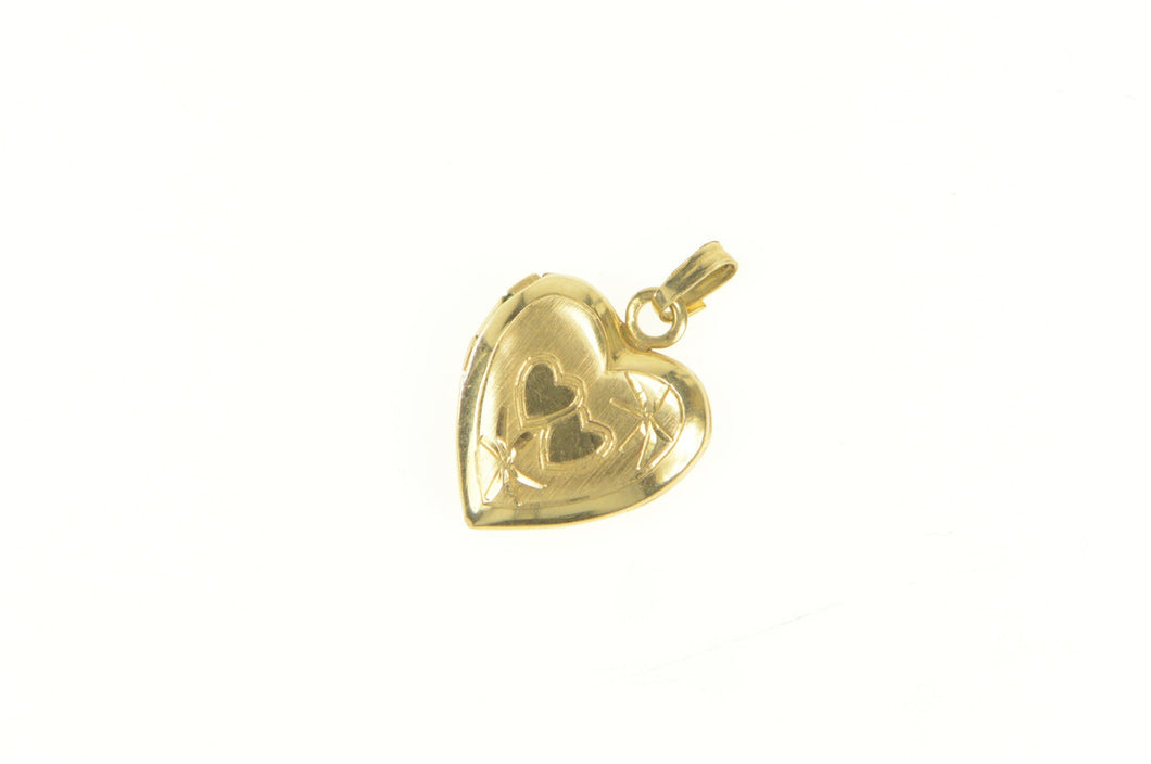 14K Retro Heart Engraved Photo Picture Locket Love Pendant Yellow Gold