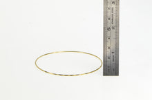 Load image into Gallery viewer, 14K Vintage 1.3mm Patterned Simple Bangle Bracelet 8&quot; Yellow Gold