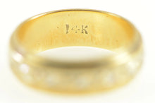 Load image into Gallery viewer, 14K 1950&#39;s 5.9mm Two Tone Pattern Wedding Band Ring Yellow Gold