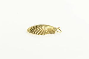 14K 3D Scallop Sea Shell Beach Ocean Vintage Charm/Pendant Yellow Gold