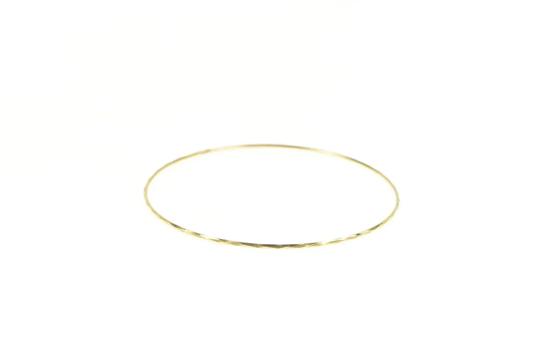 14K 1.3mm Hammered Pattern Classic Bangle Bracelet 8.5 Yellow Gold