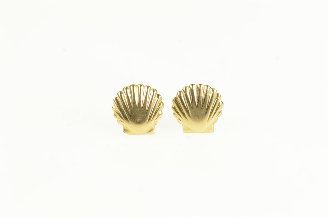 14K Scallop Sea Shell Ocean Motif Stud Earrings Yellow Gold