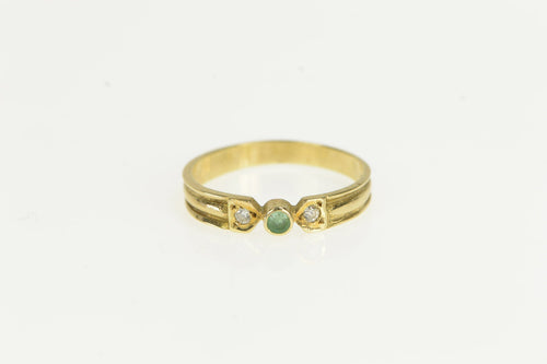 14K 1940's Emerald Diamond Accent Vintage Ring Yellow Gold