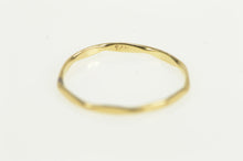 Load image into Gallery viewer, 14K 1.5mm Geometric Squared Pattern Band Ring Yellow Gold