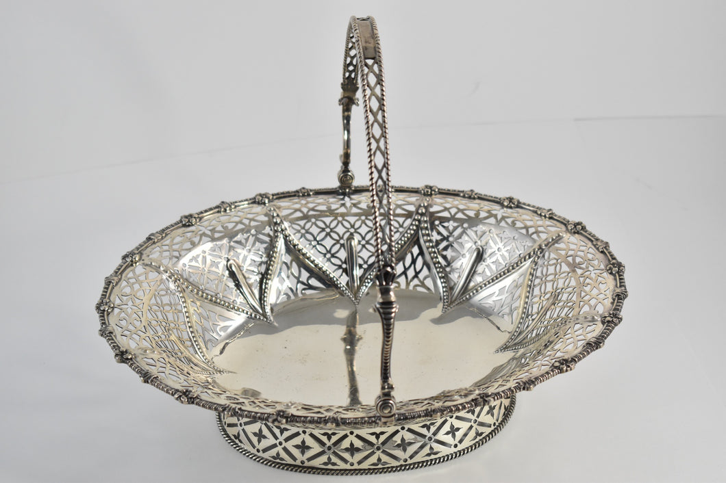 Sterling Silver 1917 Crichton Brothers London Fruit Bowl Basket