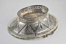 Load image into Gallery viewer, Sterling Silver 1917 Crichton Brothers London Fruit Bowl Basket