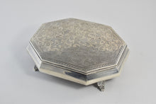 Load image into Gallery viewer, Sterling Silver Peruvian Plata Villa Ornate Scroll Trinket Box
